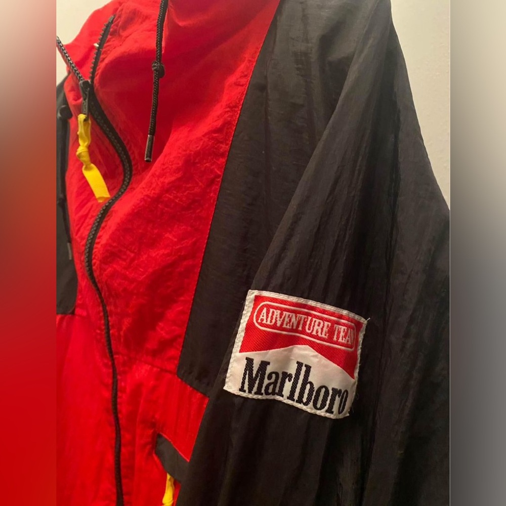 Vintage 1990s Marlboro Adventure Team  Windbreaker Jacket Size L